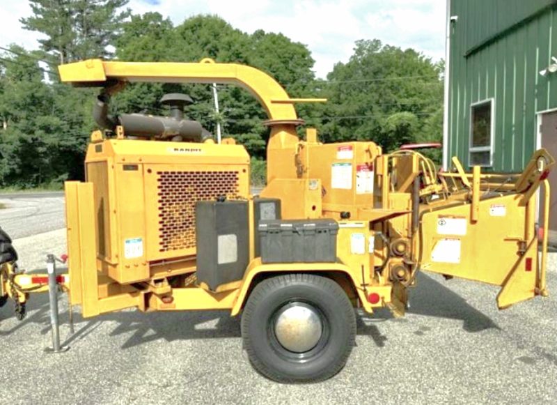 1999 BRUSH BANDIT MODEL 200 CHIPPER