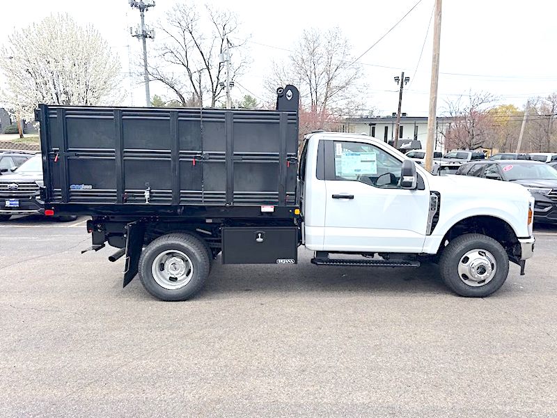 2026 F350 LANDSCAPER