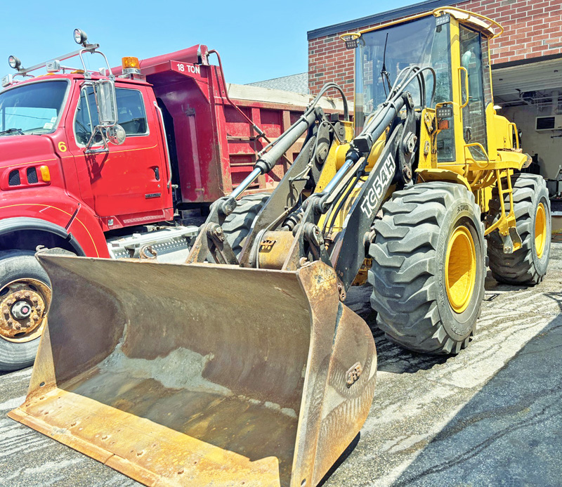 2003 JOHN DEERE WHEEL LOADER TC54H. 2003 JOHN DEERE WHEEL LOADER TC54H.