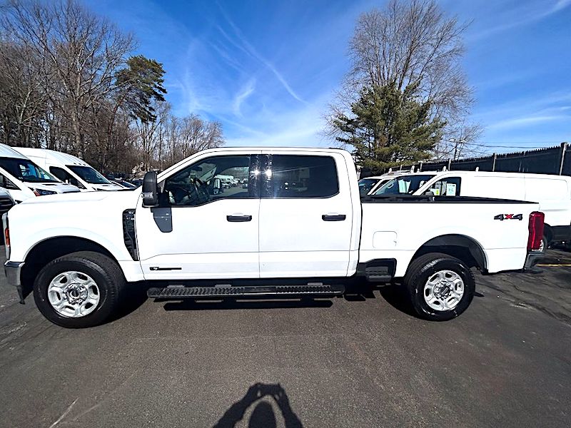 2025 F250 XLT CREW CAB