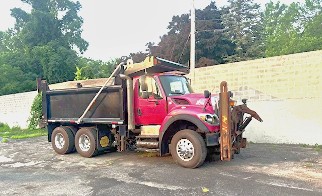 2009 INTERNATIONAL 10-WHEELER DUMP