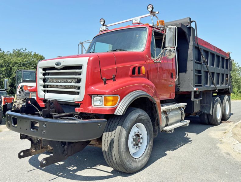 2005 STERLING 10 WHEEL DUMP