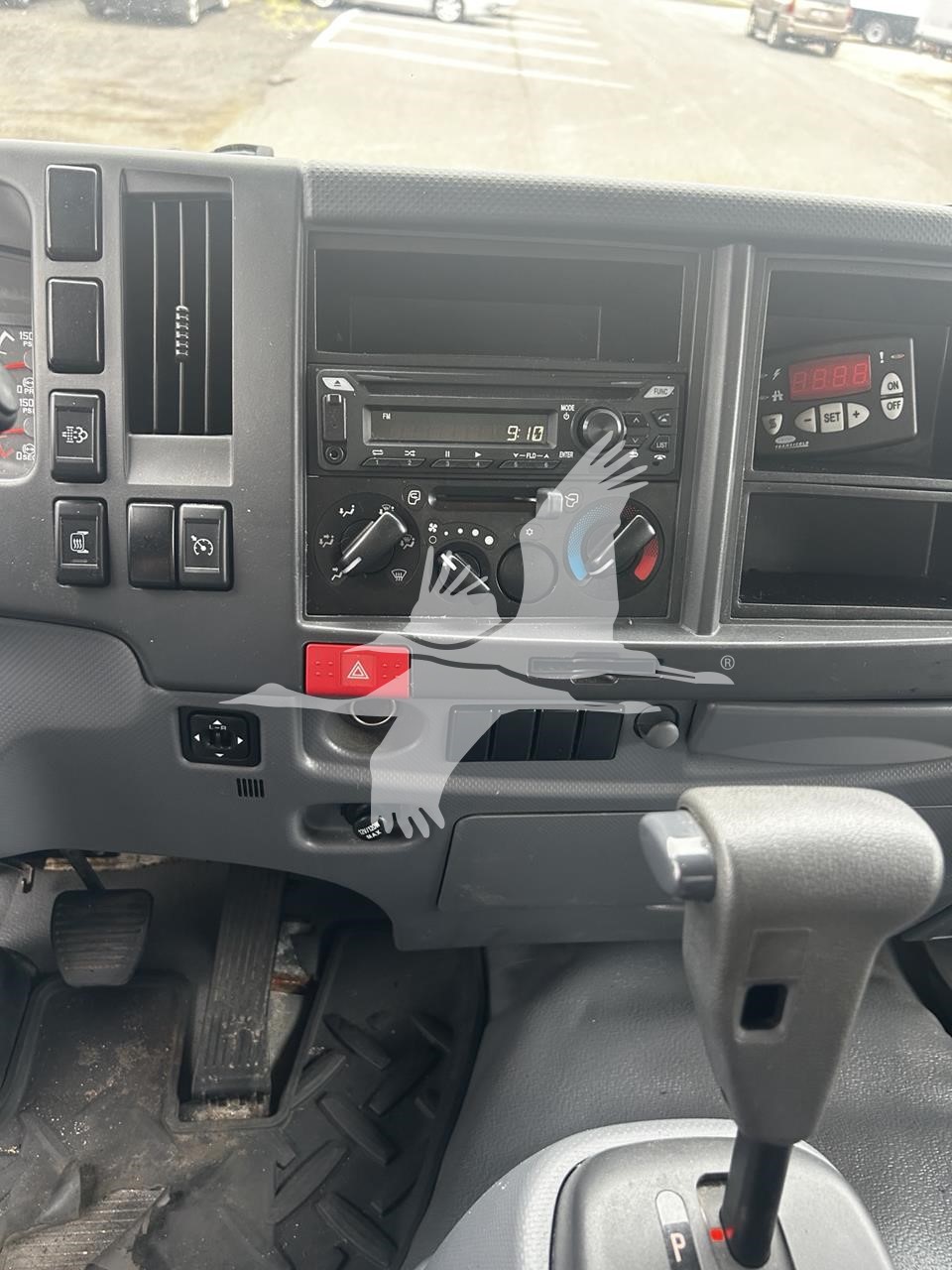 2018-ISUZU-FTR-T-JSG00743-8 2018-ISUZU-FTR-T-JSG00743-8