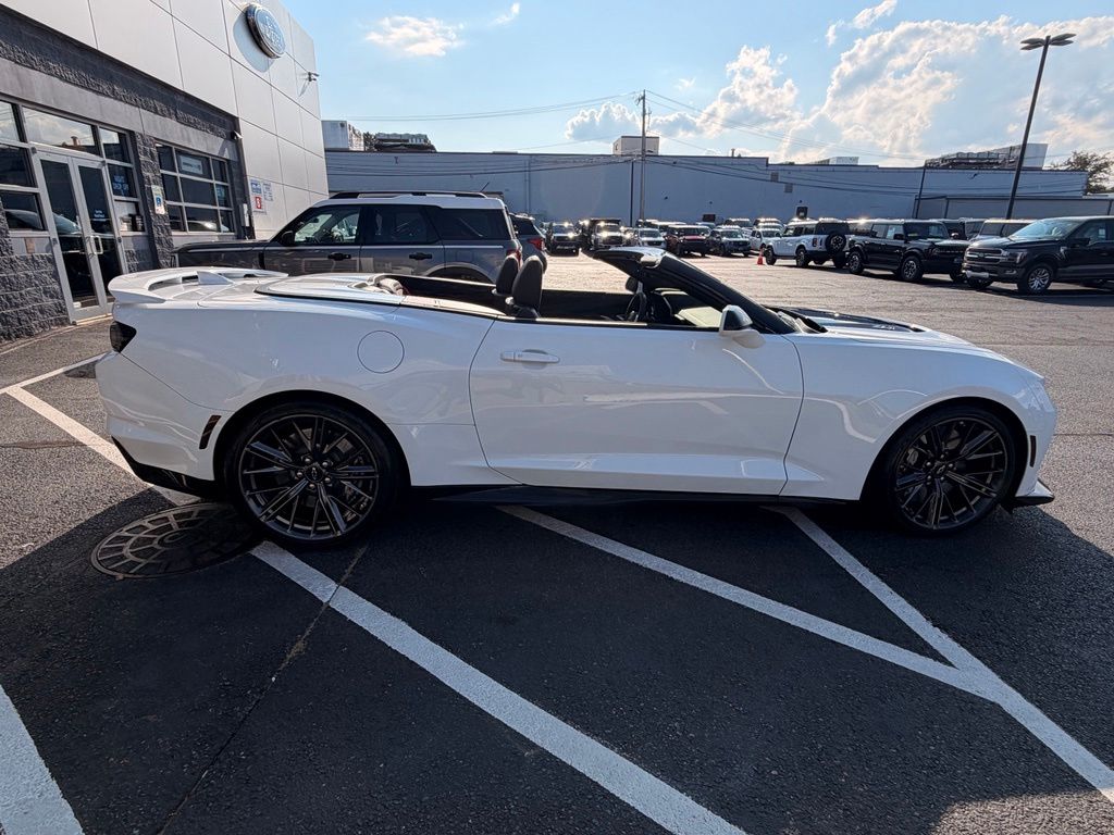 2021-Chevrolet-Camaro-stkFM10925B-7 2021-Chevrolet-Camaro-stkFM10925B-7