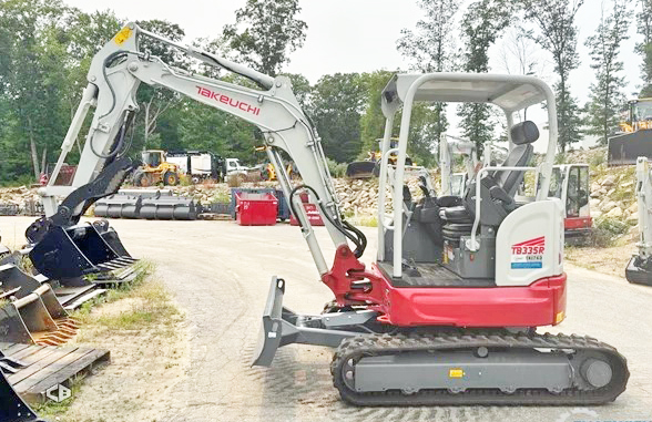 2023 TAKEUCHI TB335R MINI EXCAVATOR