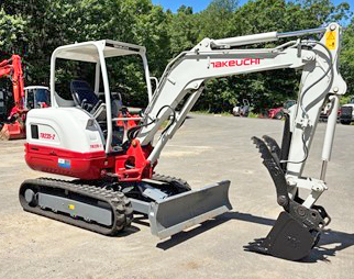 2023 TAKEUCHI TB235-2 MINI EXCAVATOR