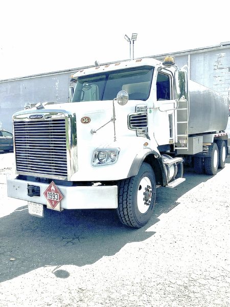 2011 FREIGHTLINER CORONADO 122SD