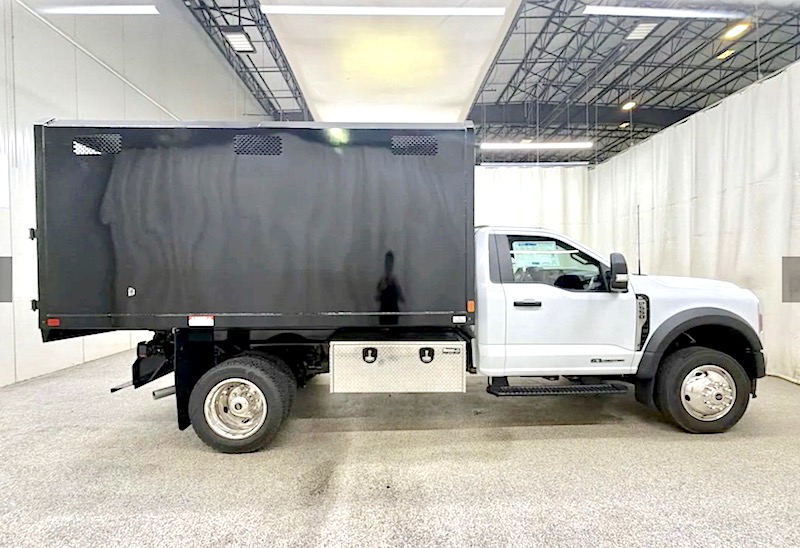 2026 FORD F550 CHIPPER/LEAF