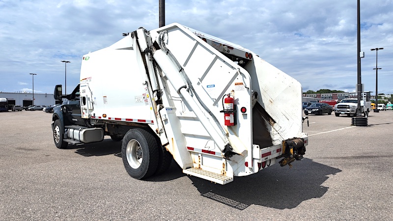 2017 FORD F750 2017 FORD F750