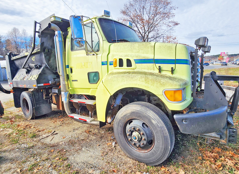 2005 STERLING PLOW DUMP