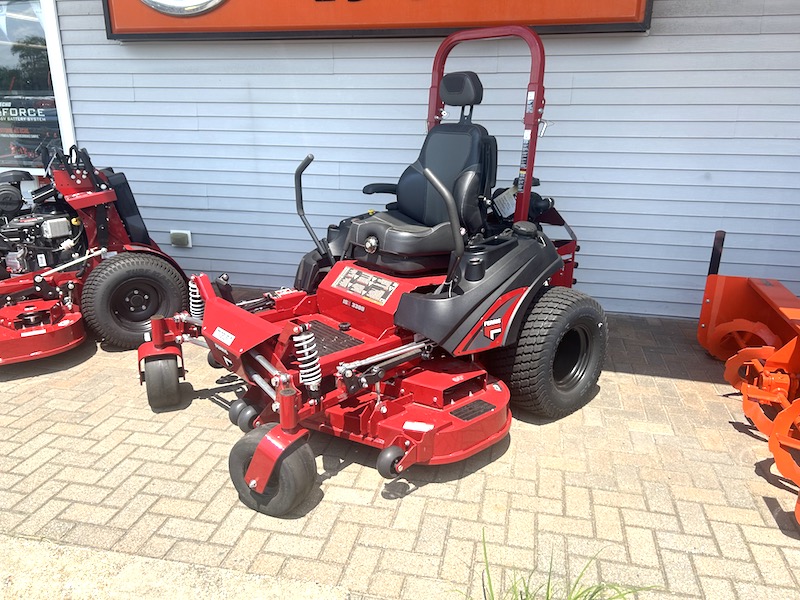 FERRIS ISX 3300.