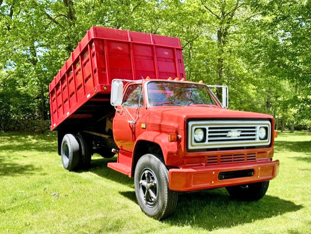 1981 CHEVY C70 14’ GRAIN DUMP