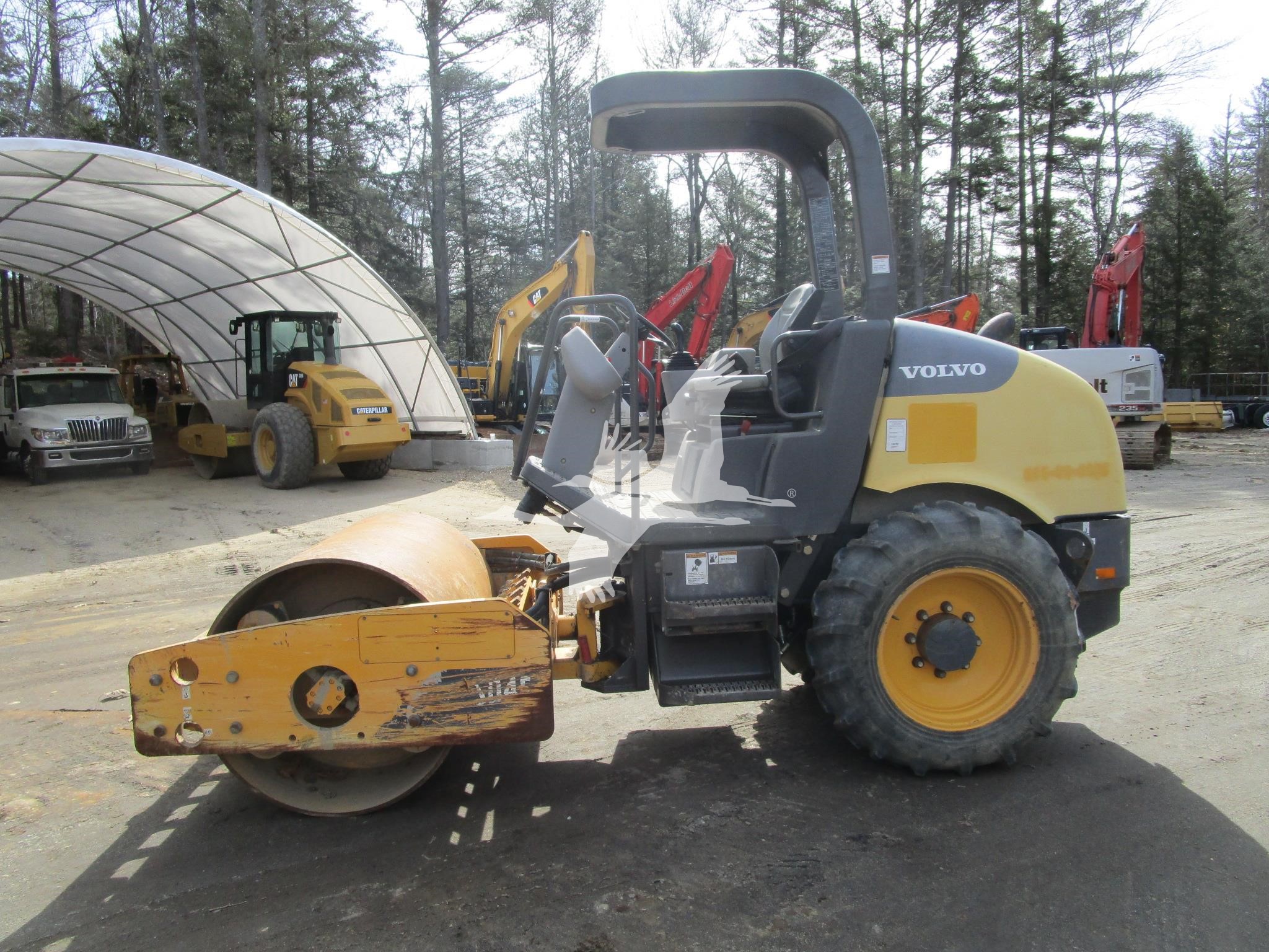 2015-VOLVO-SD45D-ID49-2 2015-VOLVO-SD45D-ID49-2