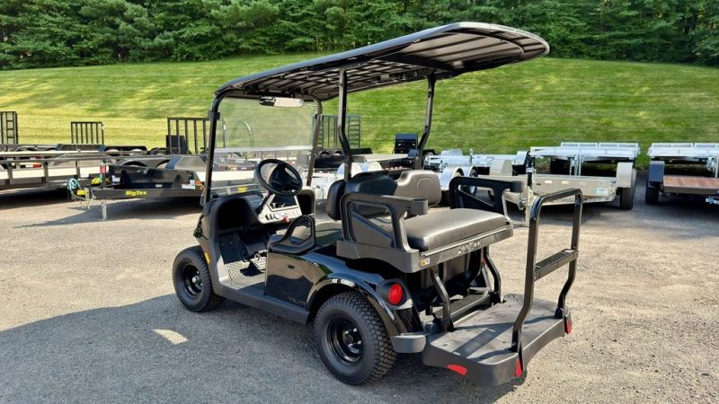2027 E-Z-GO RXV Valor 4 – Gas