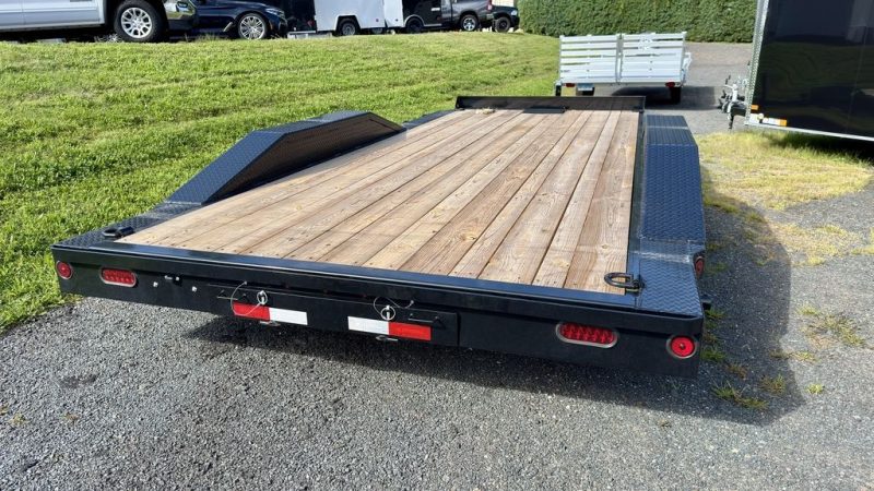 2027 Iron Bull Trailers ETB 102″x18′