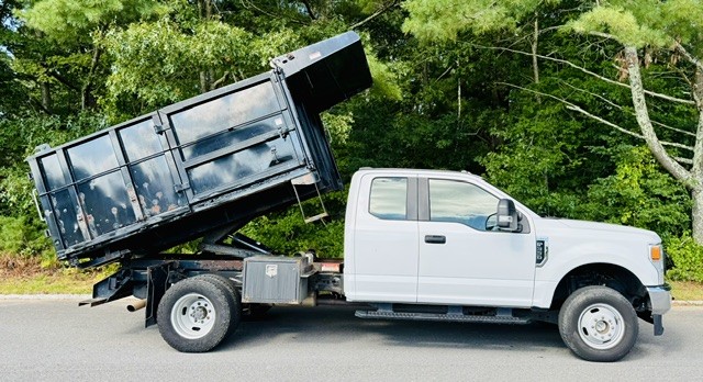 9’ DUMP W/SIDE DOOR 9’ DUMP W/SIDE DOOR