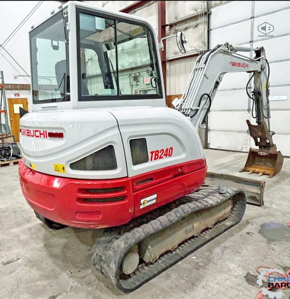 2021 TAKEUCHI TB240 MINI EXCAVATOR