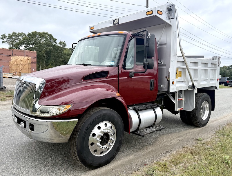 NEW BUILD 2006 INTERNATIONAL 4300 10’ ALUMINUM DUMP NEW BUILD 2006 INTERNATIONAL 4300 10’ ALUMINUM DUMP
