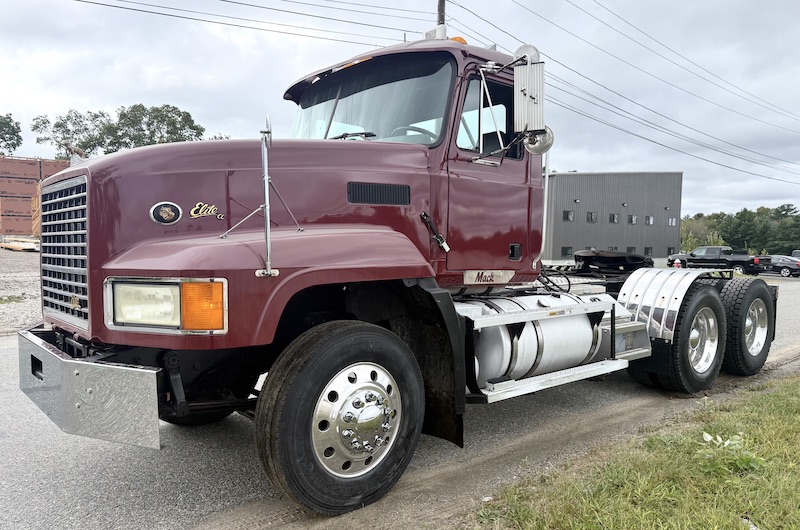 1999 MACK C1 713