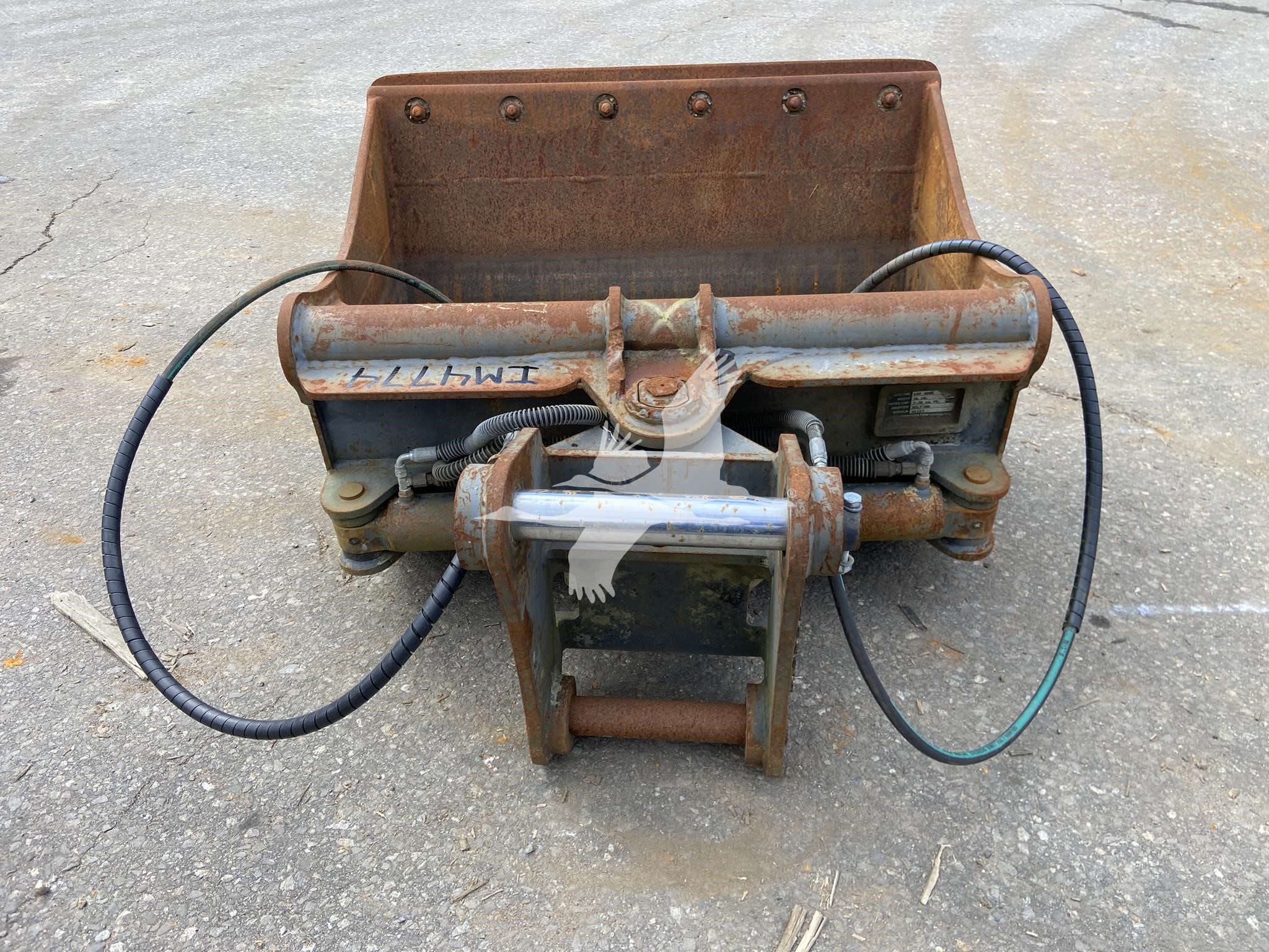 LEMAC-36-HYD-TILT-CLEANUP-BKT-IM4774-2 LEMAC-36-HYD-TILT-CLEANUP-BKT-IM4774-2