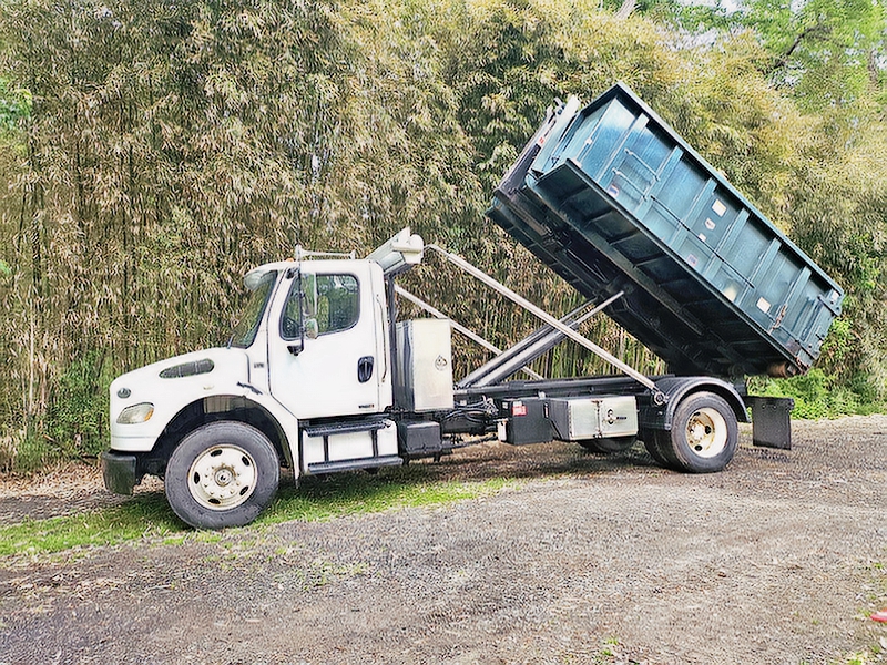 2010 FREIGHTLINER M2