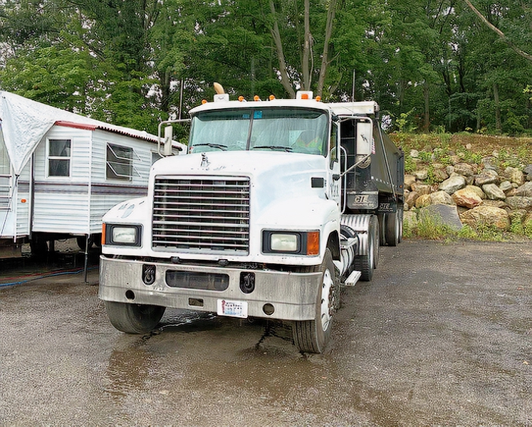 2010 MACK CHU613 TRACTOR