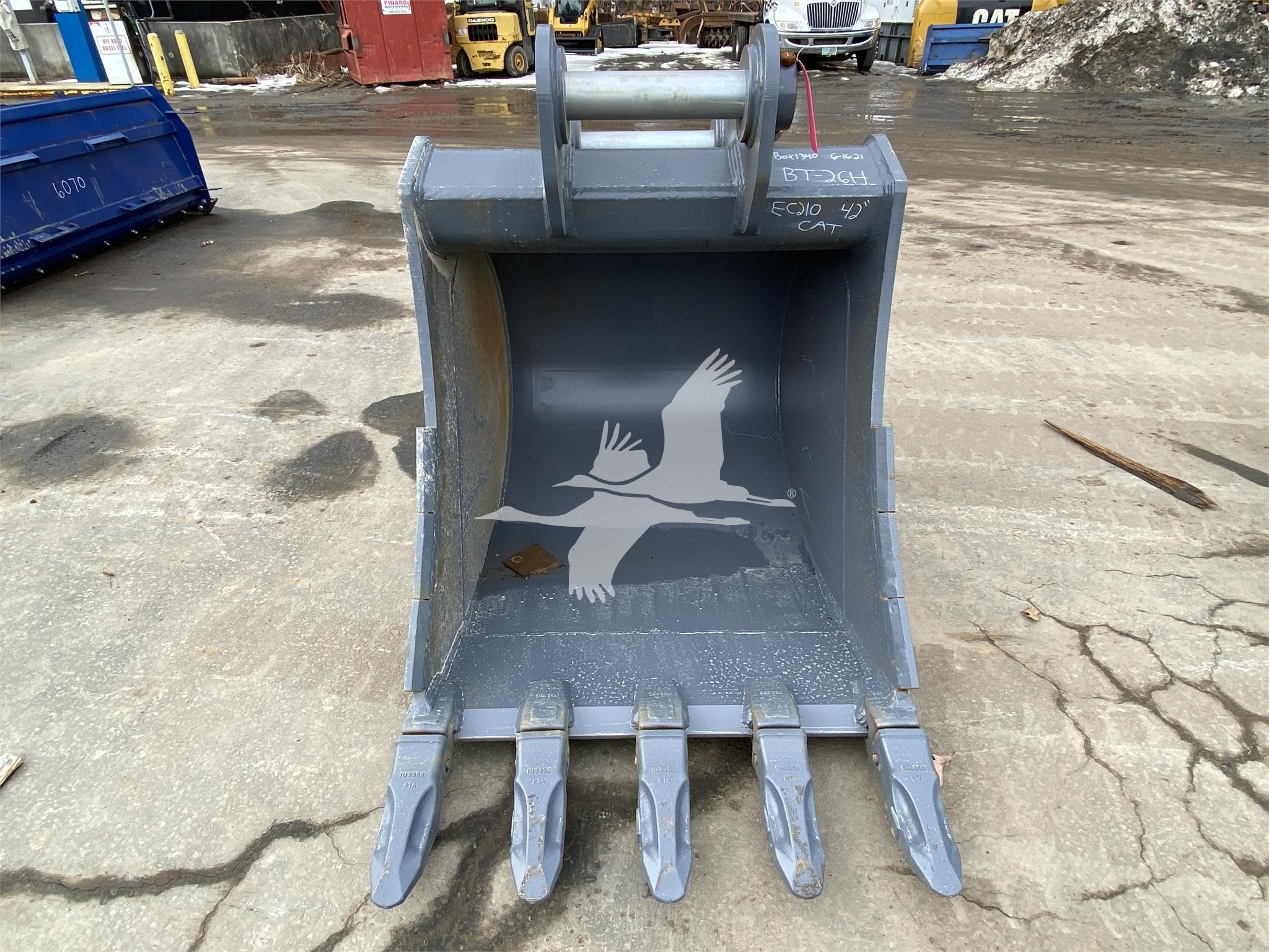 STRICKLAND-42-HD-DIGGING-BKT-IM4421-1 STRICKLAND-42-HD-DIGGING-BKT-IM4421-1