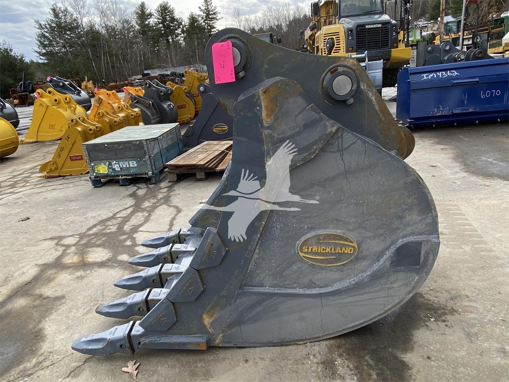 Severe Duty STRICKLAND 42" HD DIGGING BKT IM4421 Severe Duty STRICKLAND 42" HD DIGGING BKT IM4421