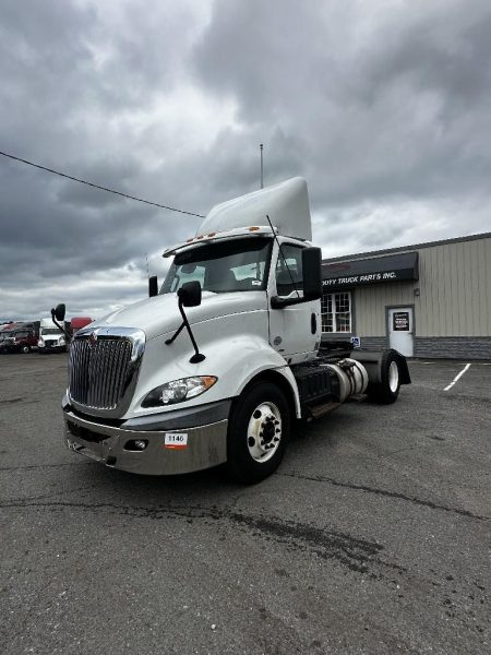 2019 International RH613 Single Axle Day Cab Tractor