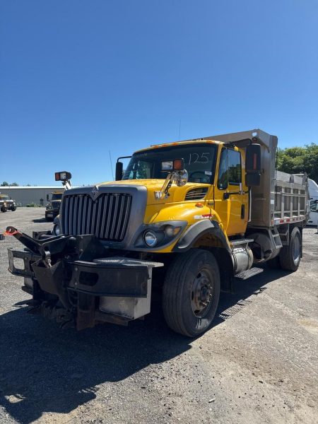 2009 International 7400 Dump / Plow / Sander Truck