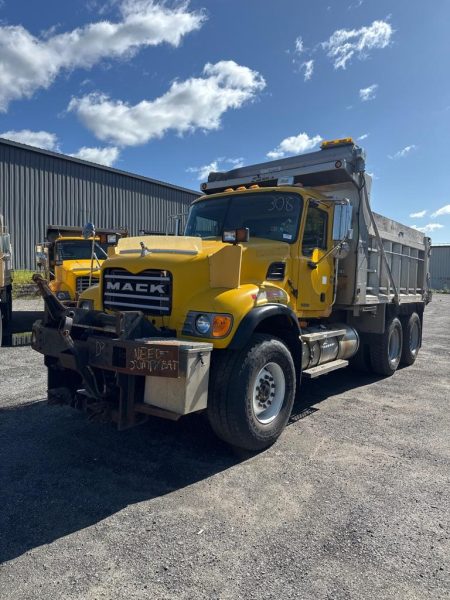 2005 Mack Granite Dump / Plow / Sander Truck