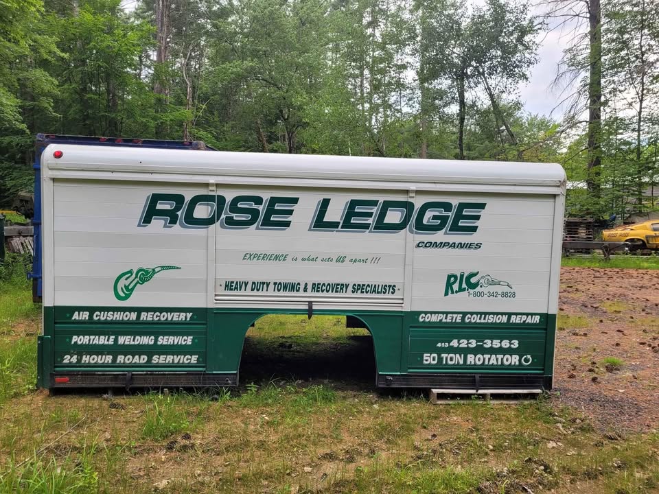 15’ ALUMINIM 3-BAY SERVICE BODY. 15’ ALUMINIM 3-BAY SERVICE BODY.