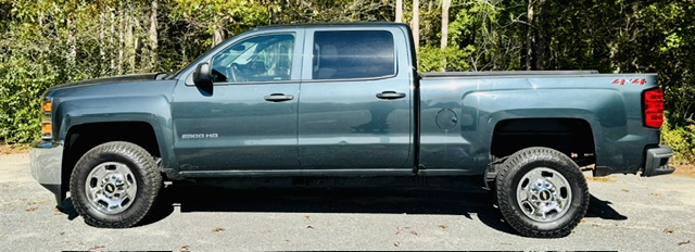 2019 CHEVY 2500 HD CREW CAB 4X4 6’ BED. 2019 CHEVY 2500 HD CREW CAB 4X4 6’ BED.