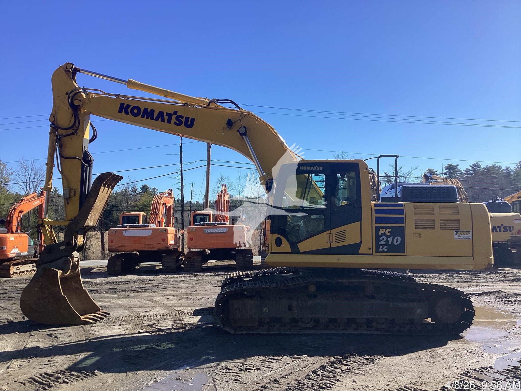 2022 KOMATSU PC210 LC-11 E5157 2022 KOMATSU PC210 LC-11 E5157