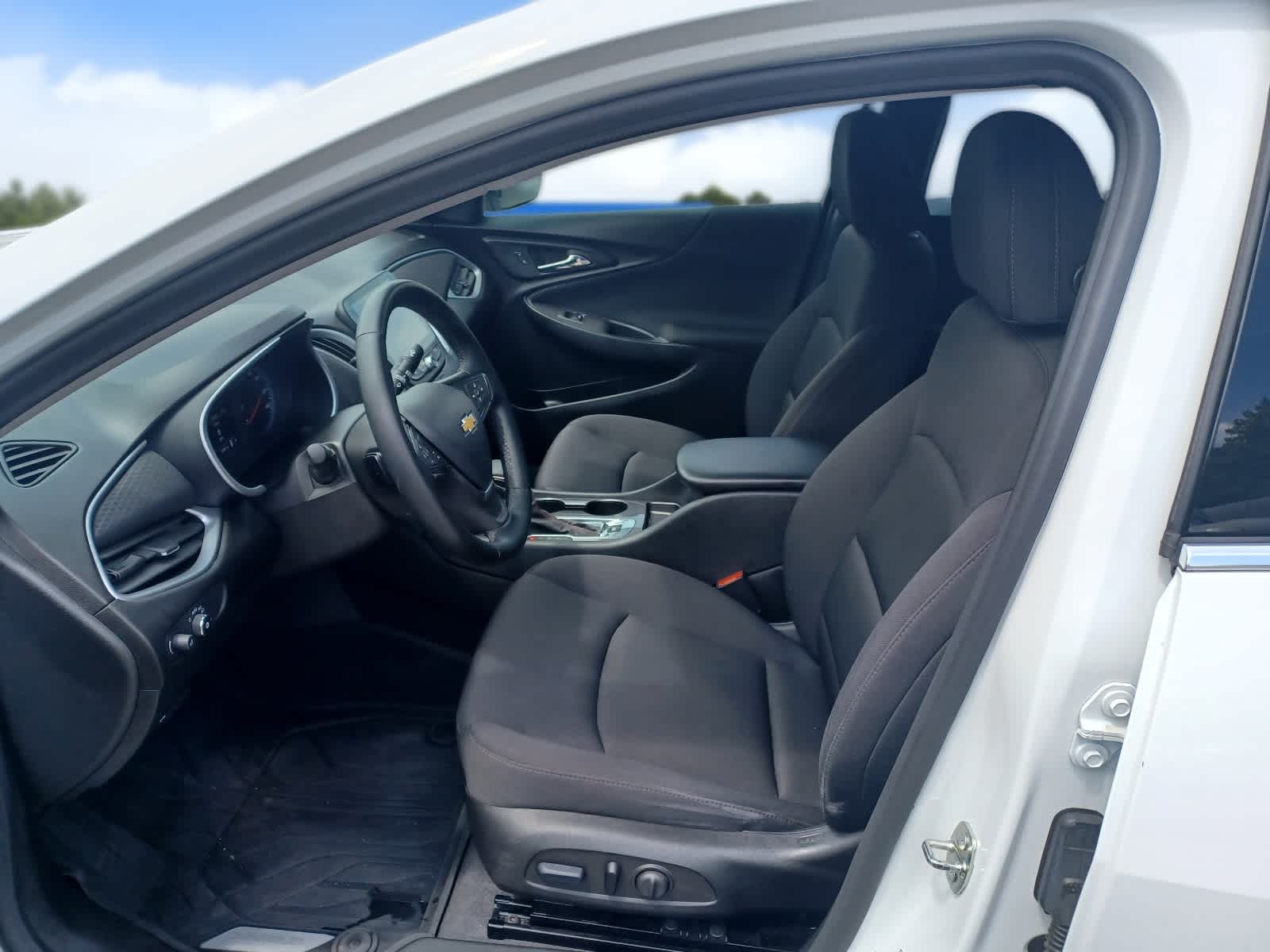 2023-Chevrolet-Malibu-U3622-6 2023-Chevrolet-Malibu-U3622-6