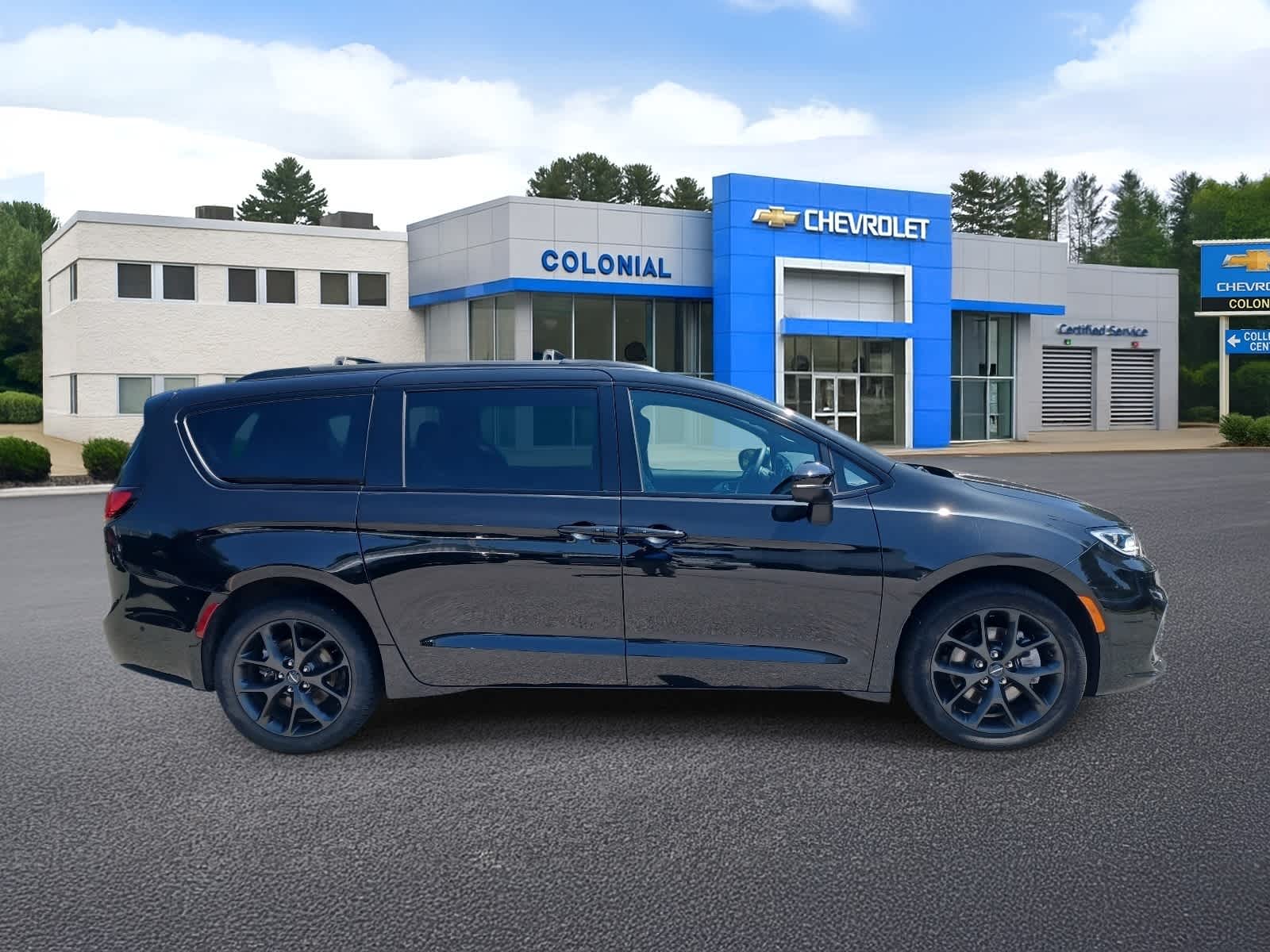2023-Chrysler-Pacifica-U3605-2 2023-Chrysler-Pacifica-U3605-2