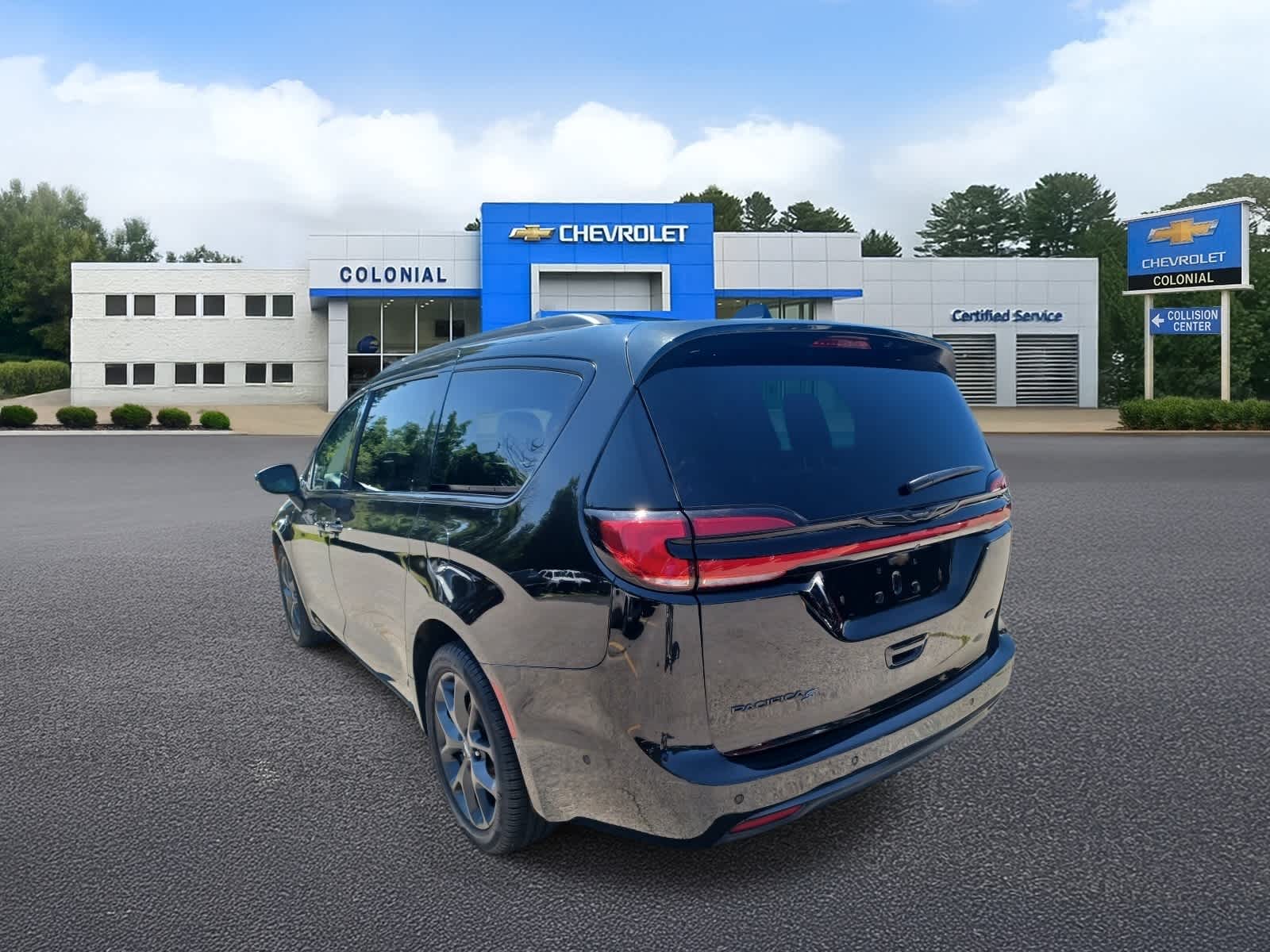2023-Chrysler-Pacifica-U3605-4 2023-Chrysler-Pacifica-U3605-4