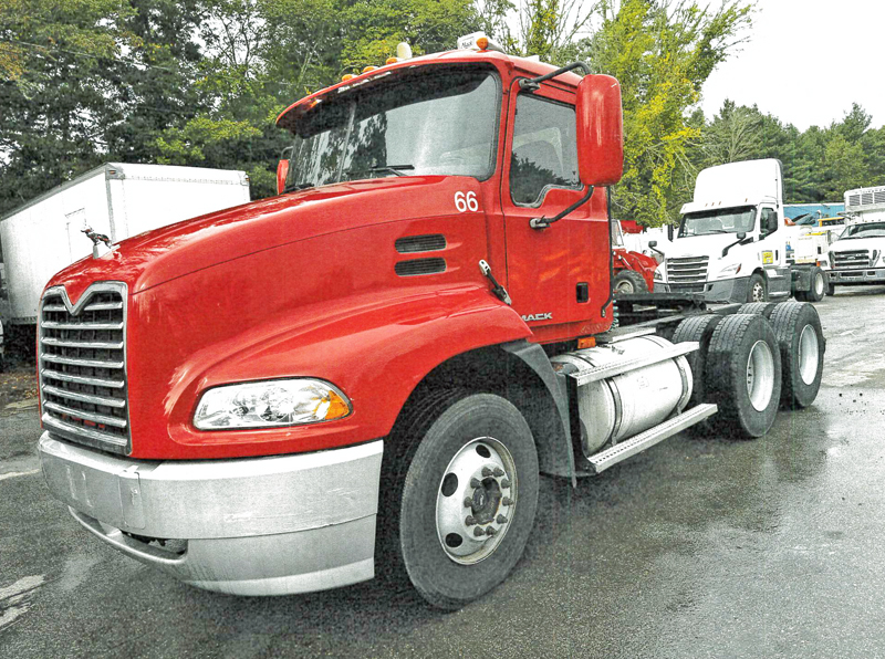 2007 MACK TRACTOR