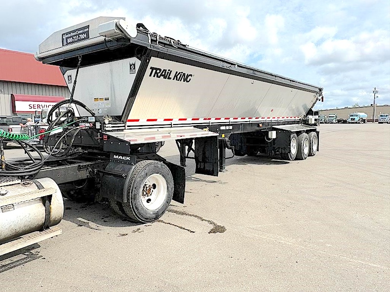 2021 TRAIL KING TKLB332-102 LIVE FLOOR TRAILER