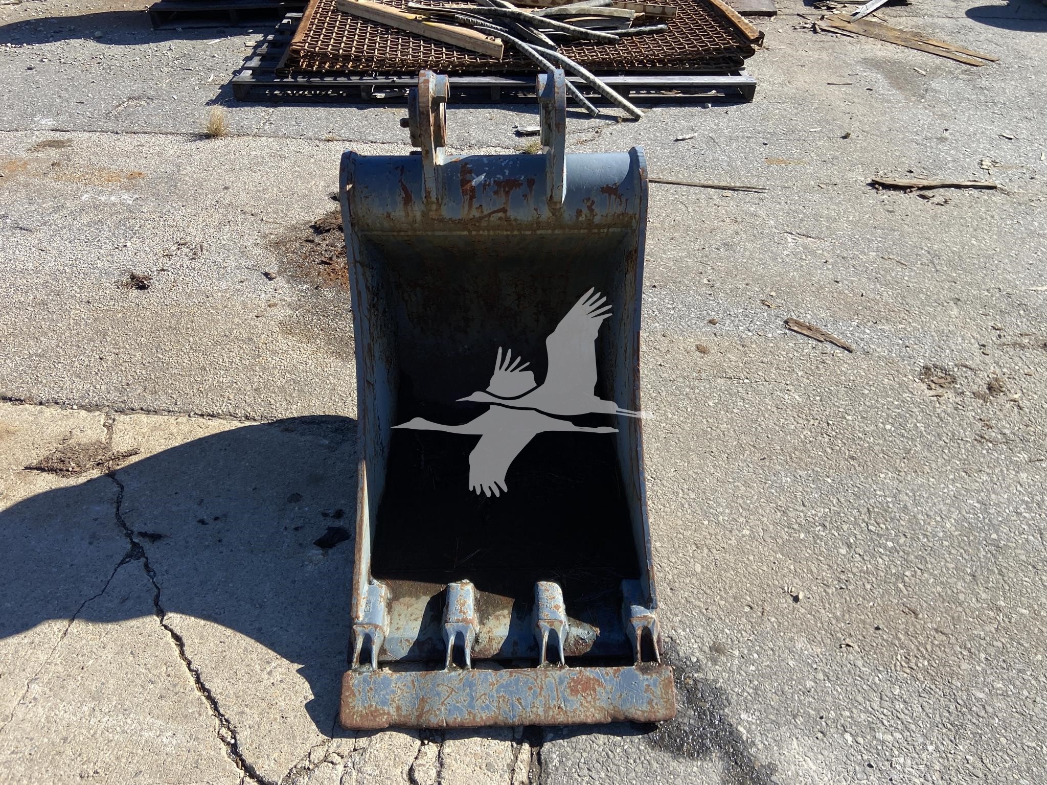 CASE-24-GP-BUCKET-IM2184-1 CASE-24-GP-BUCKET-IM2184-1