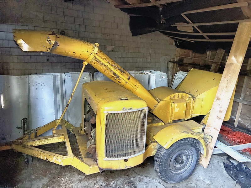1972 MITTS & MERRILL BRUSH CHIPPER