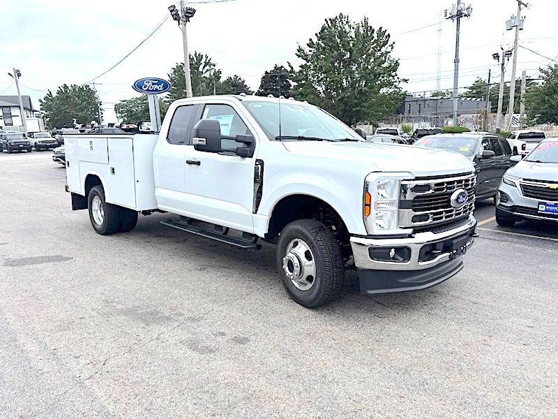 2026 FORD F350 UTILITY