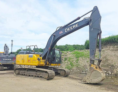 2015 DEERE 250G LCR